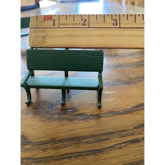 Dept 56 Set Of 3 Miniature Metal Park Benches - Picture 2 of 4